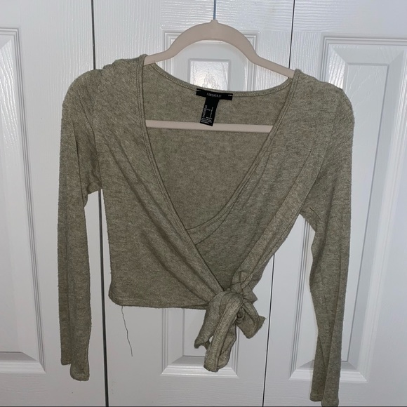 Forever 21 Tops - Forever 21 sage green wrap front long sleeve crop